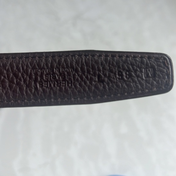 Authentic Valentino reversible belt - Picture 4 of 6